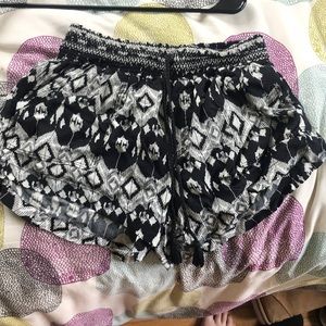 Black and White Patterned Loose Shorts